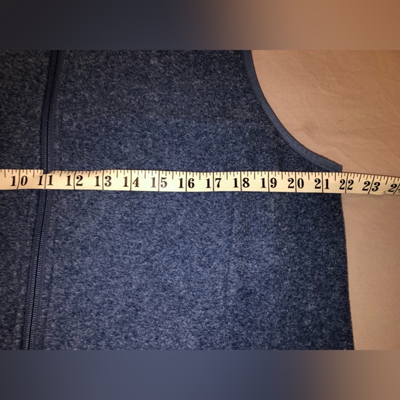 AMAZON ESSENTIALS  | SLEEVELESS VEST: XL (NWOT) - Picture 13 of 16